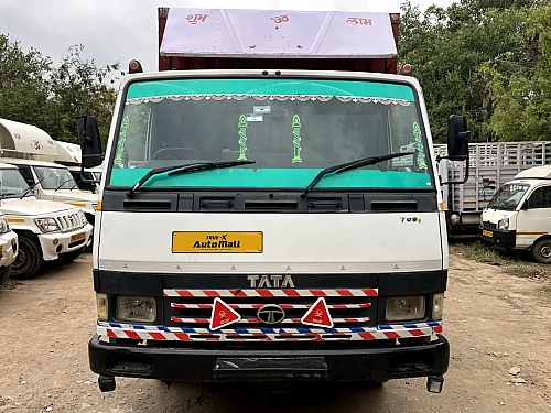 TATA 709 G