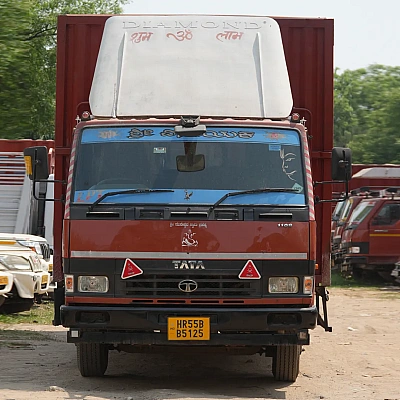 TATA 1109